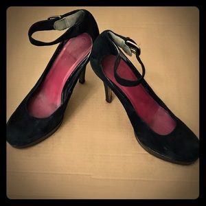 COLE HAAN BLACK ANKLE STRAP HEELS SIZE 10M